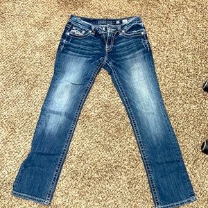 Like new buckle miss me jeans